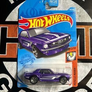 Hot Wheels Muscle Mania Purple Toy Car